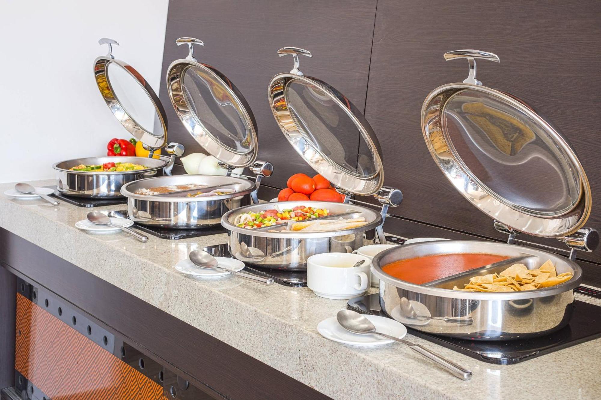 Courtyard By Marriott Saltillo Kültér fotó